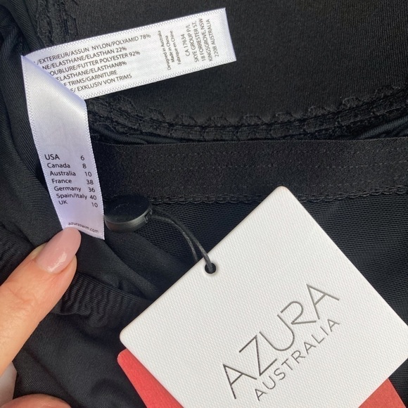 NWT Azura Australia Crossover Ruched Floral Swimsuit Minimizer - Picture 5 of 8